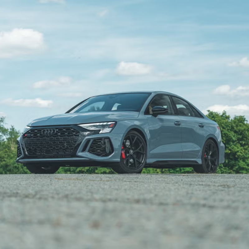 2024 アウディ RS 3