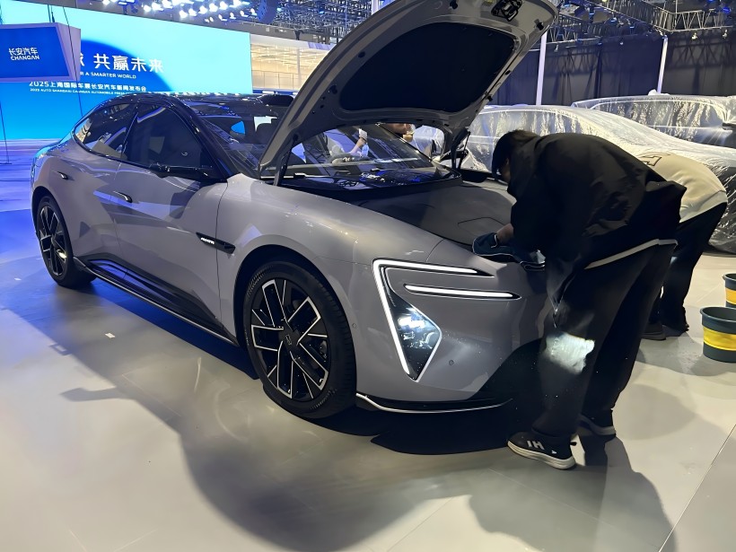 2025年上海自動車ショーでの会場探査：Avita 06 Spotted、191,900元（期間限定）から販売