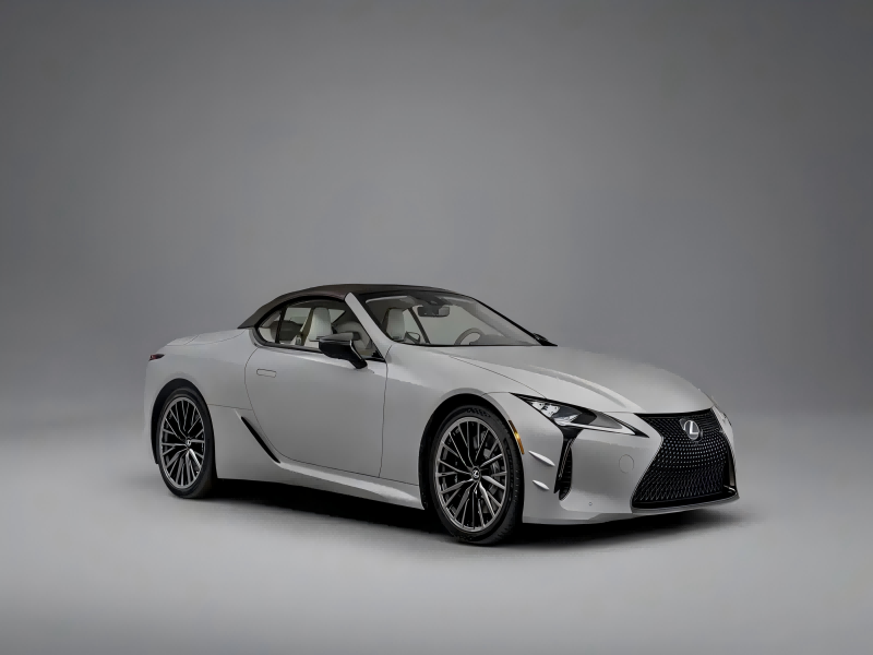新しい2026年レクサスLC500コンバーチブルが公開：V8パワーを搭載したインスピレーションシリーズエディション